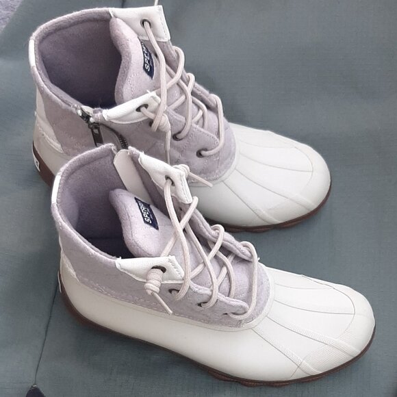 Sperry Waterproof Boots Size 8M In Like New Condition - Picture 3 of 8